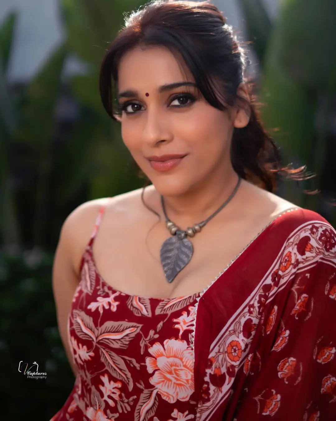 Rashmi Gautam In Sleeveless Maroon Gown